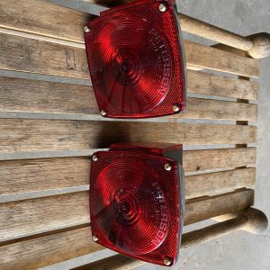 Peterson trailer tail lights